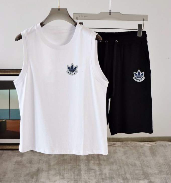 Picture of Gucci Shirt Pant Suits _SKUGucciM-3XLkdtn6921847